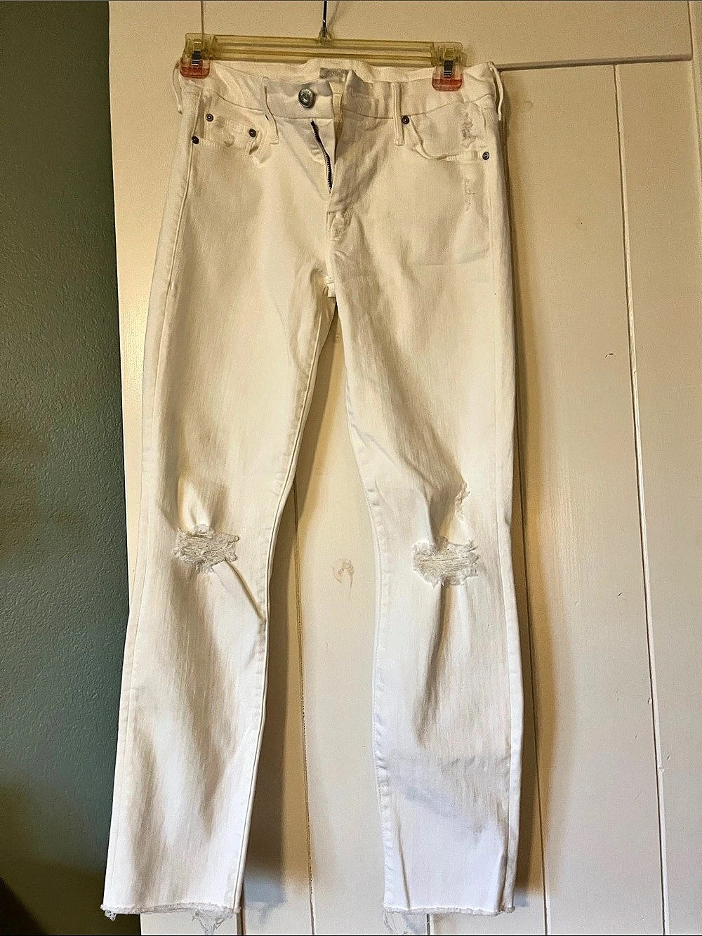 Mother Looker Ankle Fray Skinny Jeans in White Distressed- Size 25